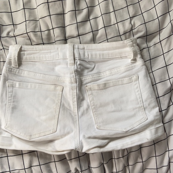 white pacsun shorts - Picture 3 of 3